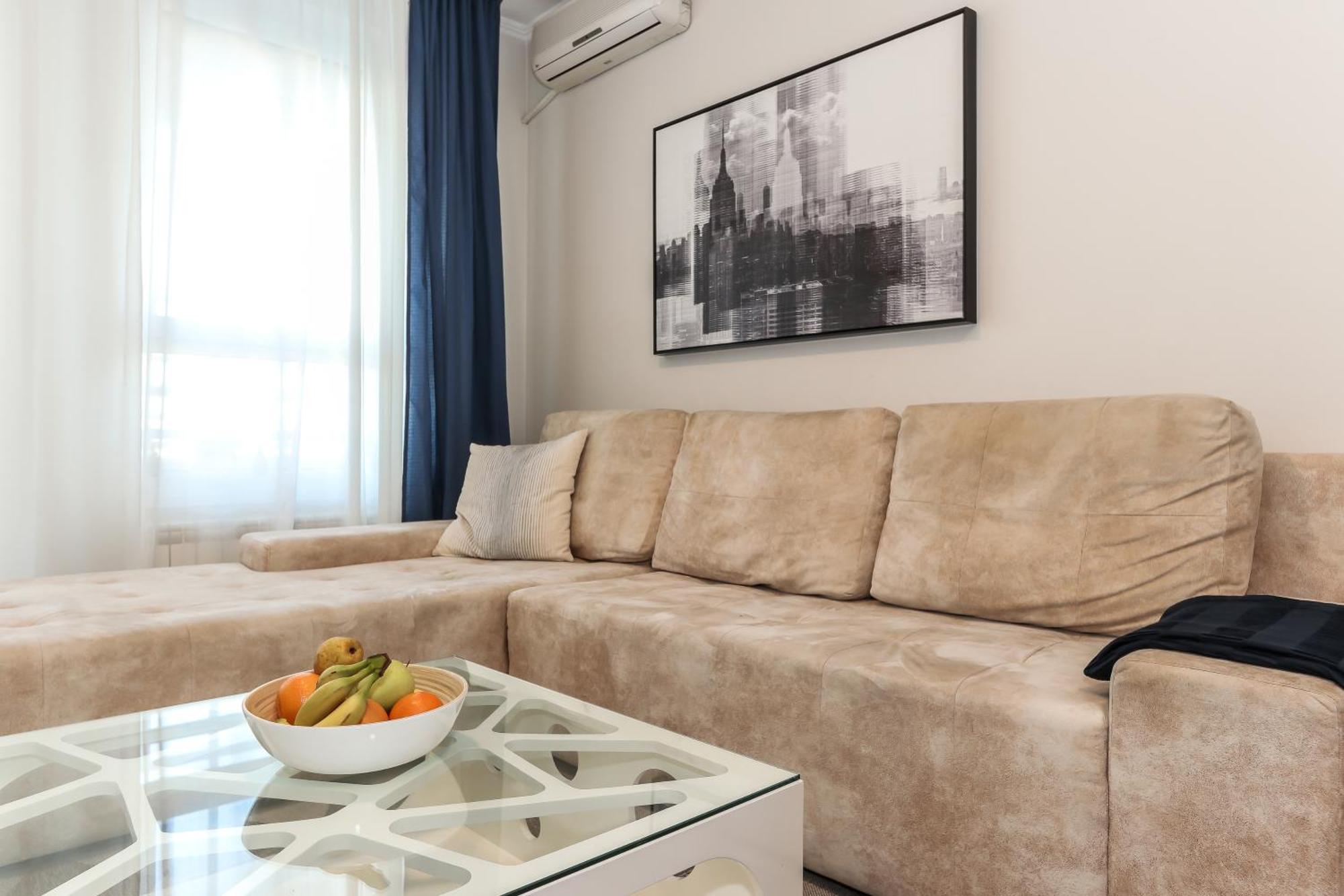 New Belgrade Apartments, Parking 5 Eur Per Day Pokoj fotografie