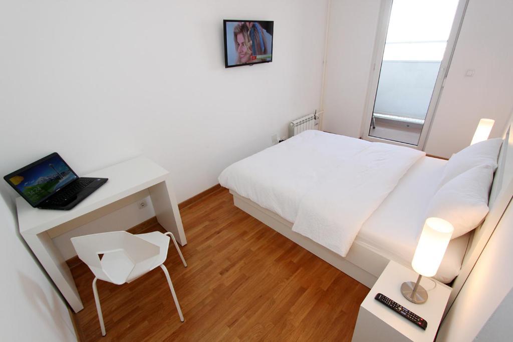 New Belgrade Apartments, Parking 5 Eur Per Day Pokoj fotografie